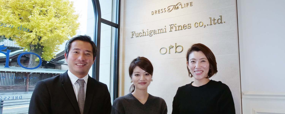 左から代表取締役の渕上徹彦さん、上野さん、緒方さん